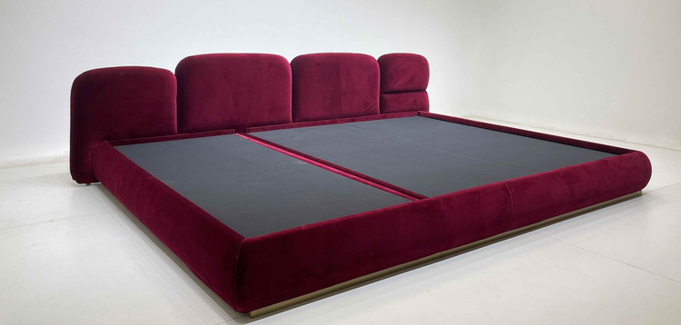 King size bed