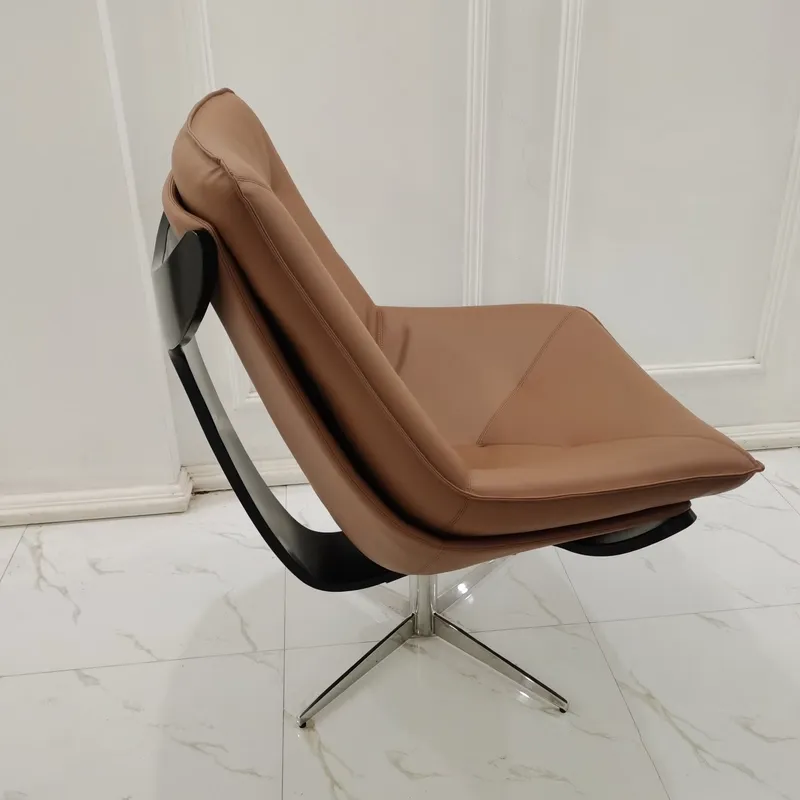 Fauteuil italien moderne et léger au design luxueux, en cuir véritable et en acier inoxydable