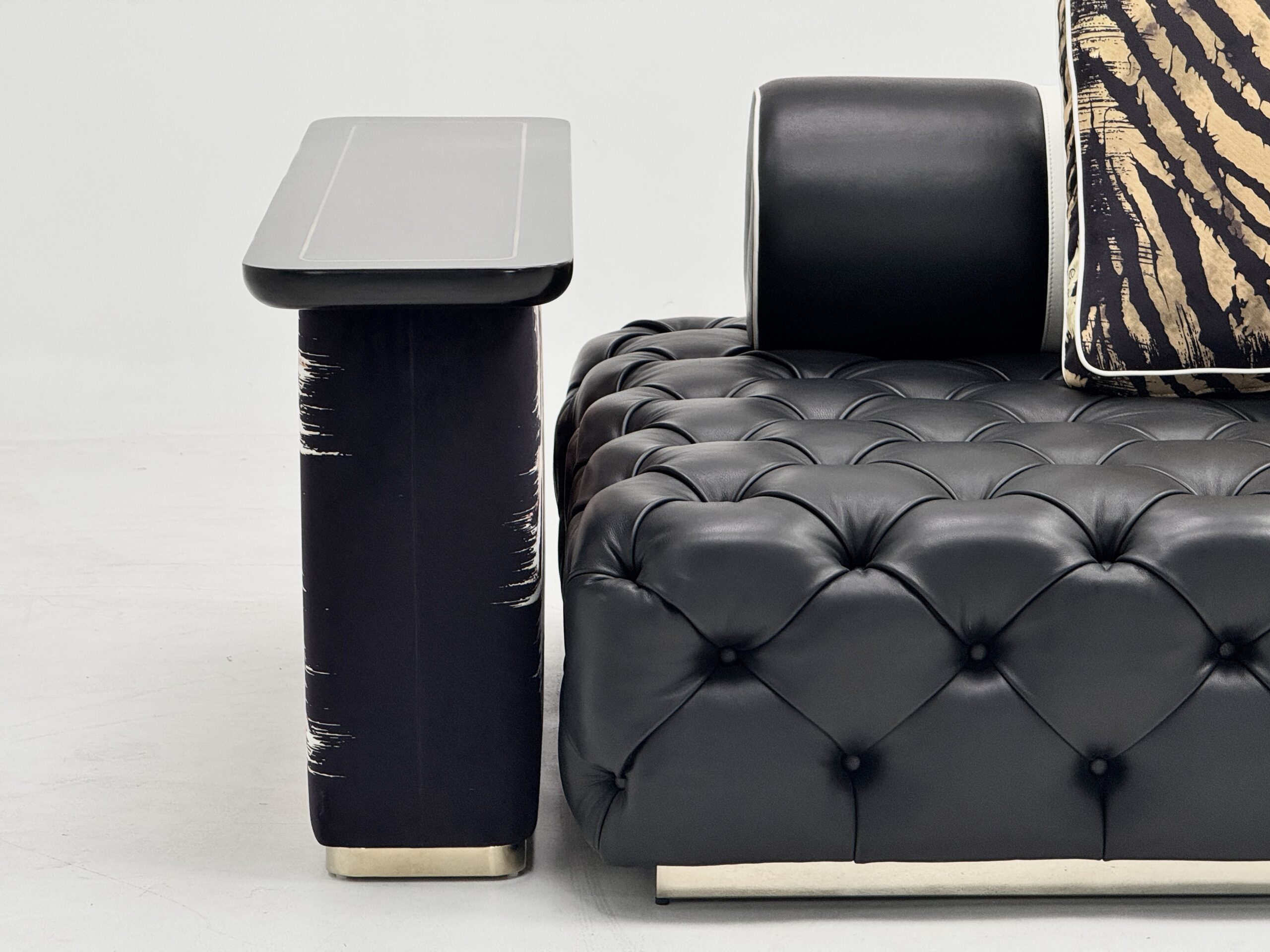 Animal print tufted leather sofa for Middle Eastern villas - Image 7