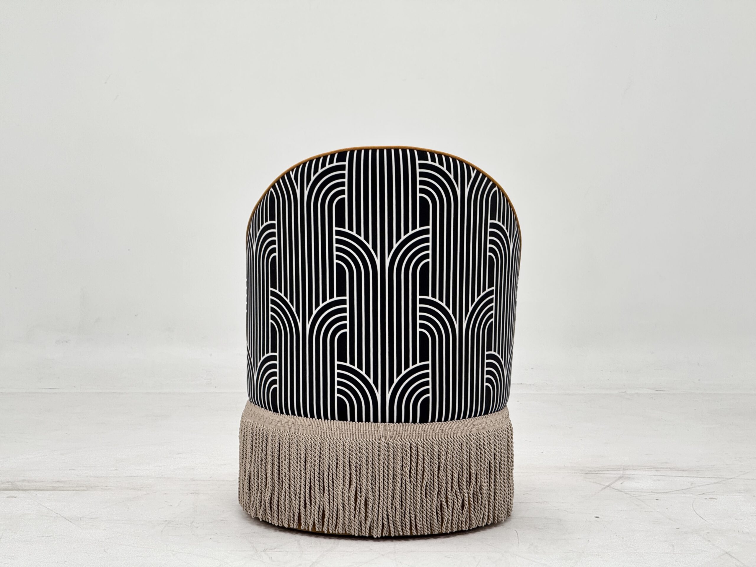 Velvet Fringe Barrel Print Leisure Chair for Middle Eastern Luxury Villa - Image 4
