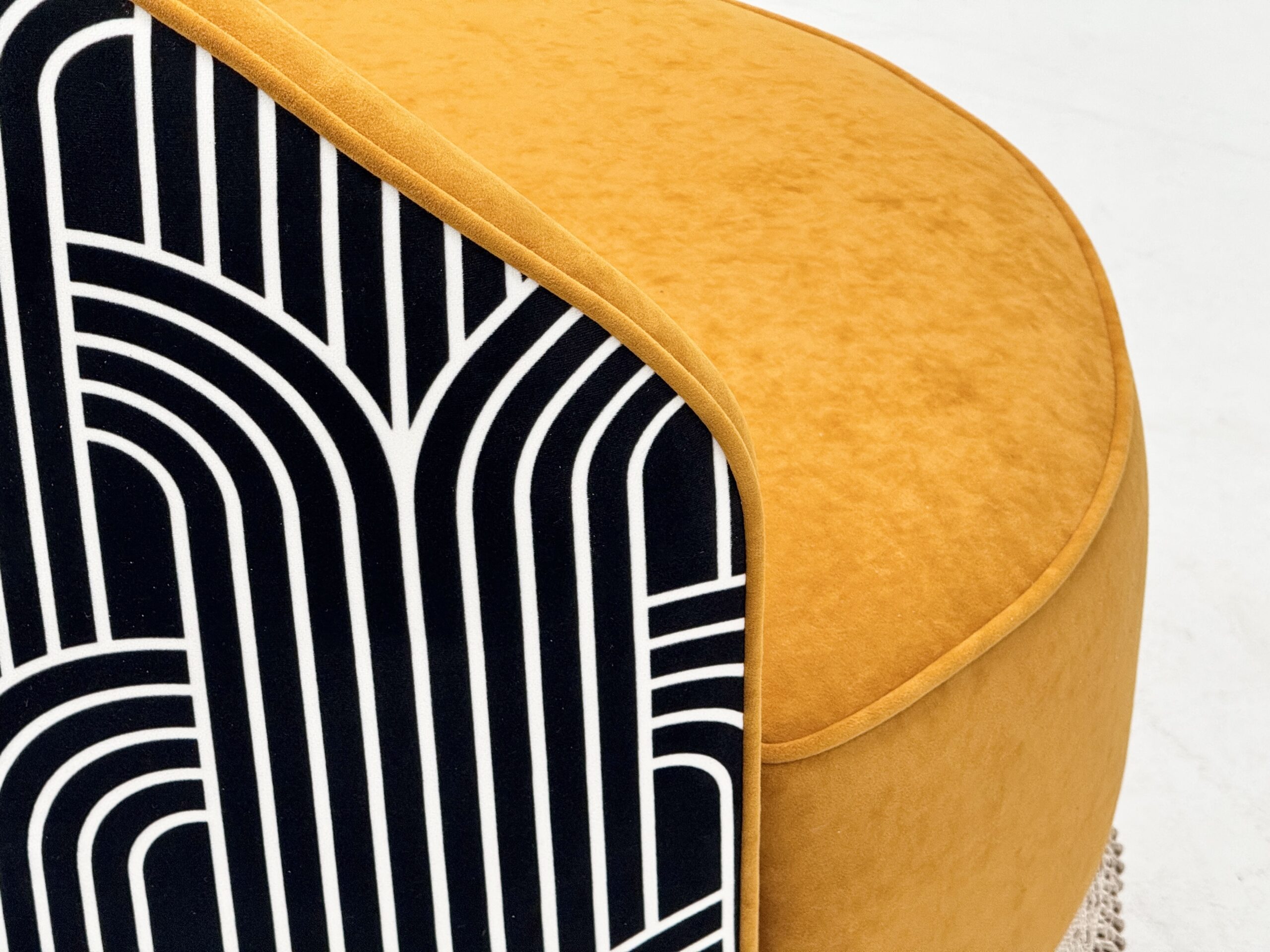 Velvet Fringe Barrel Print Leisure Chair for Middle Eastern Luxury Villa - Image 5