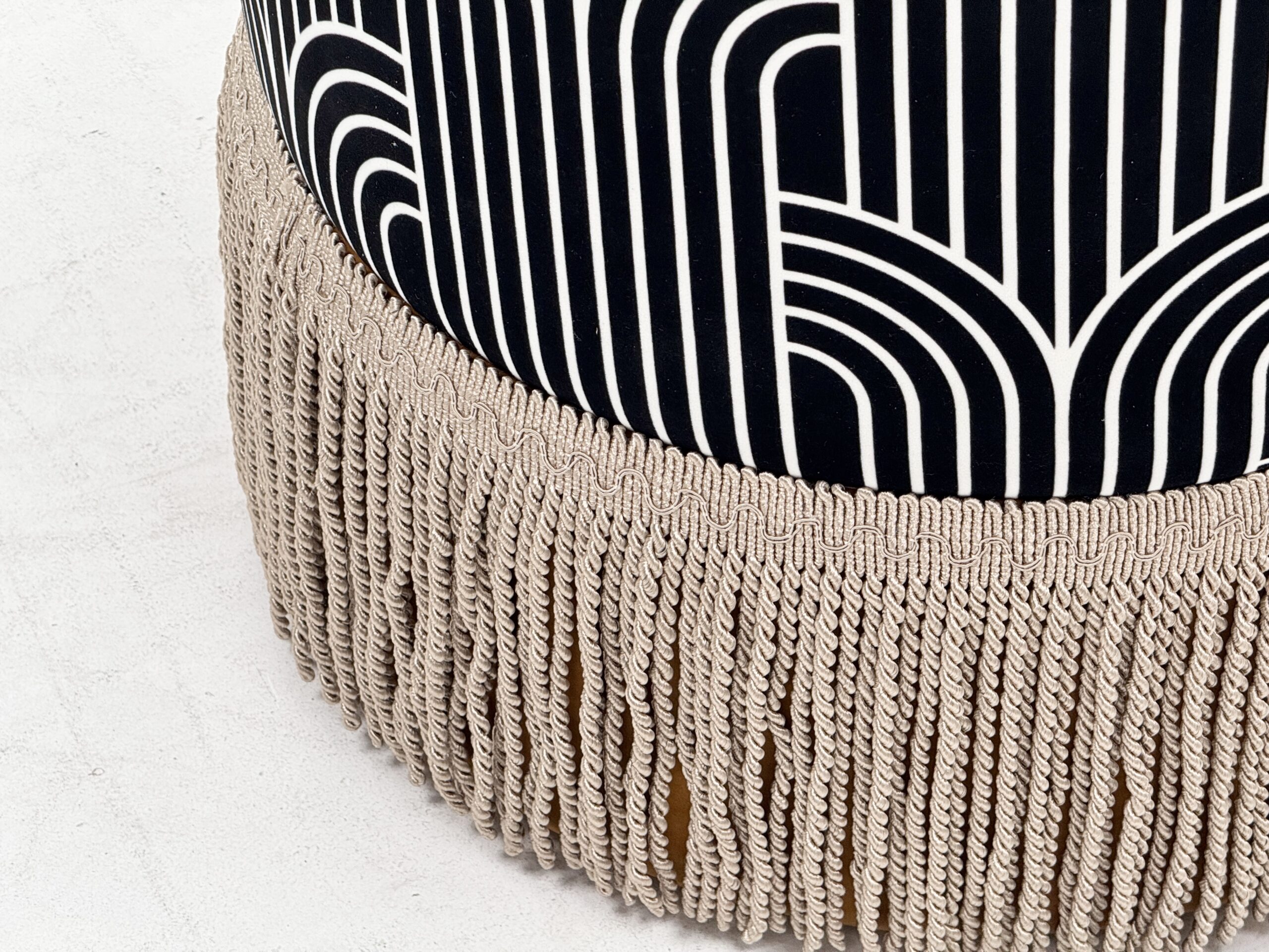 Velvet Fringe Barrel Print Leisure Chair for Middle Eastern Luxury Villa - Image 7
