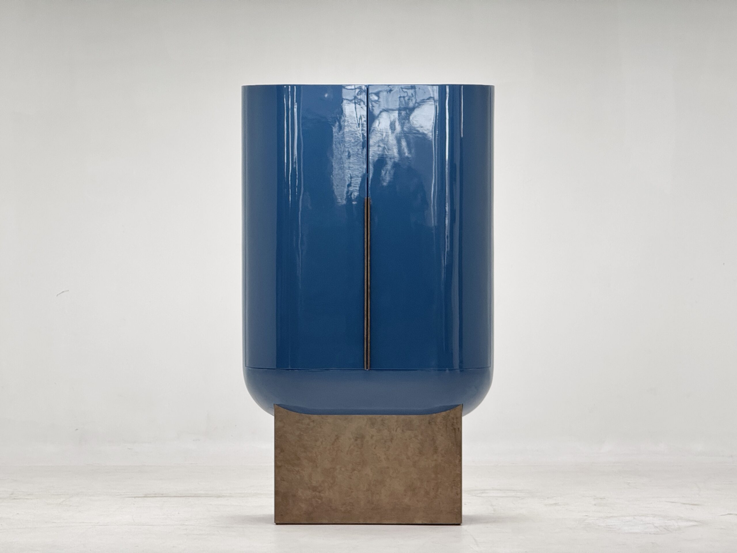 Middle Eastern villa modern high gloss blue curved sideboard - Image 2