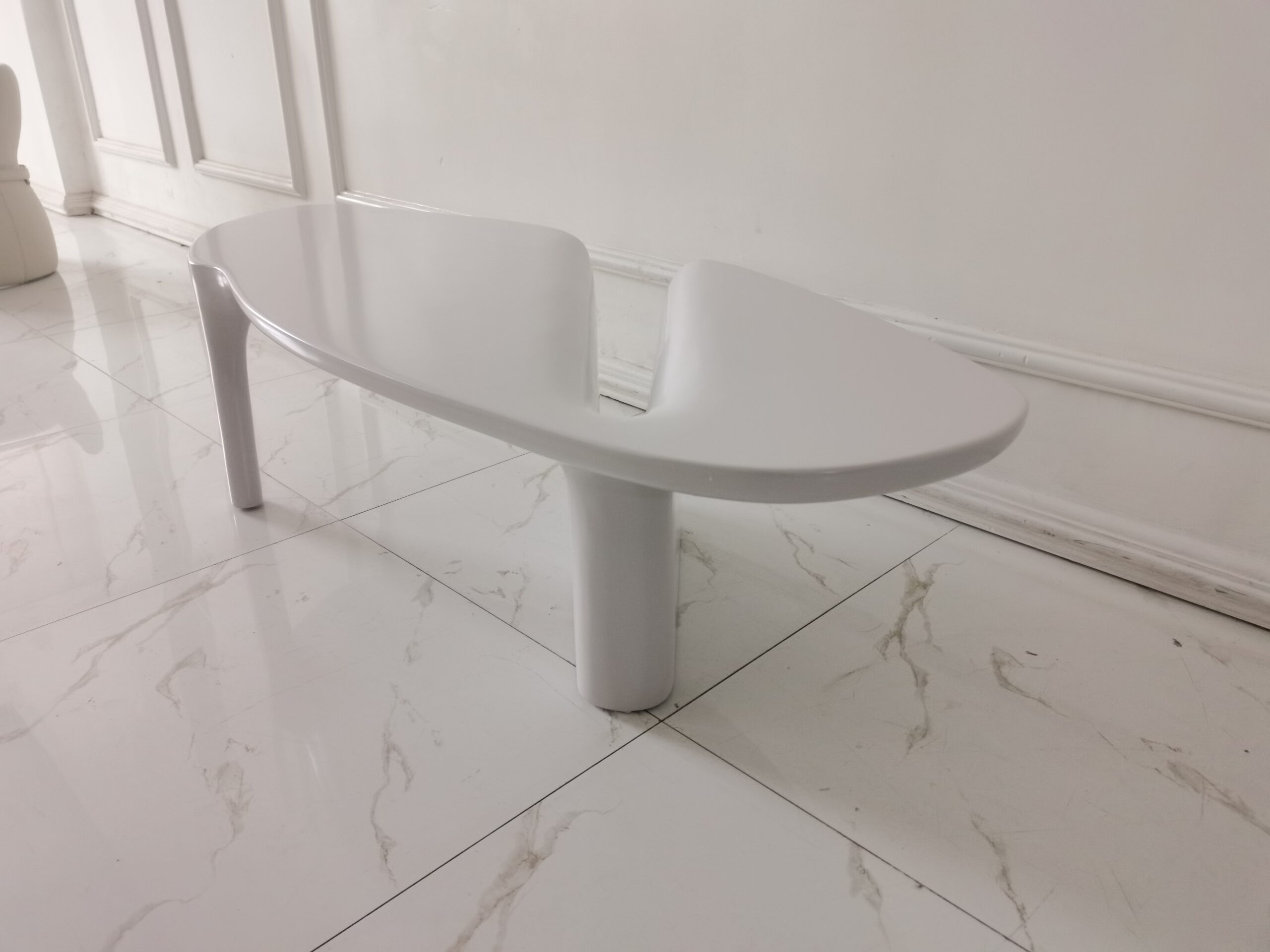 Middle Eastern villa sleek glossy white sculpture coffee table - Image 5