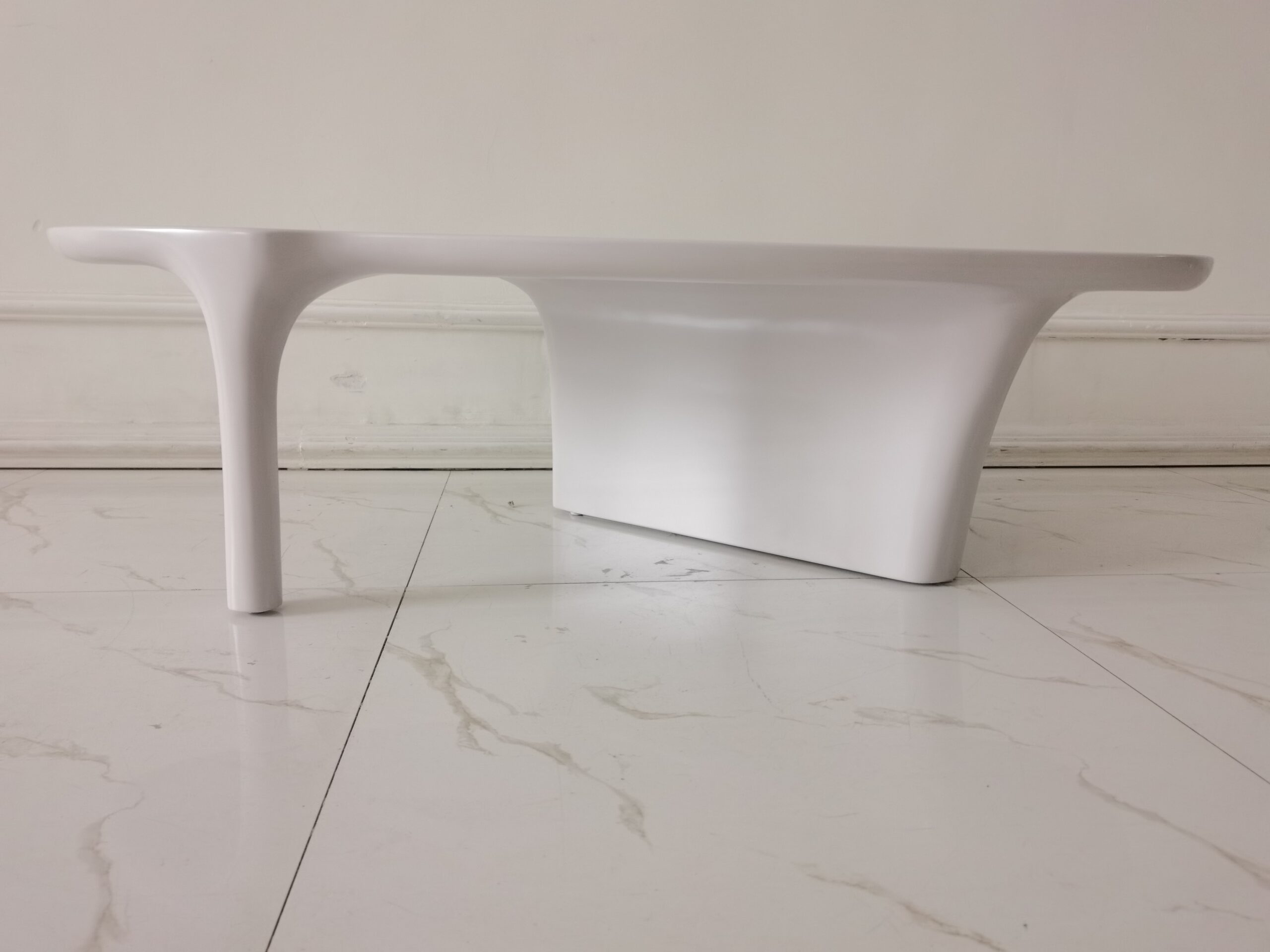 Middle Eastern villa sleek glossy white sculpture coffee table - Image 6