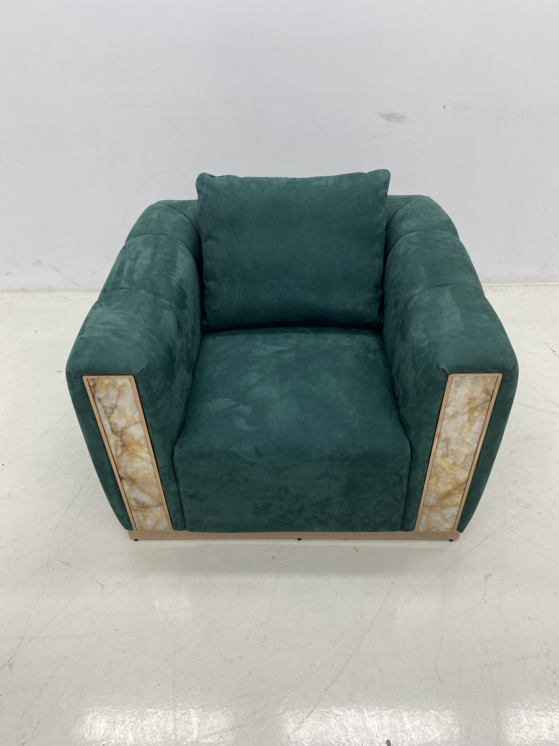 Suitable for Bay Villa velvet marble & metal base armchair - Image 3