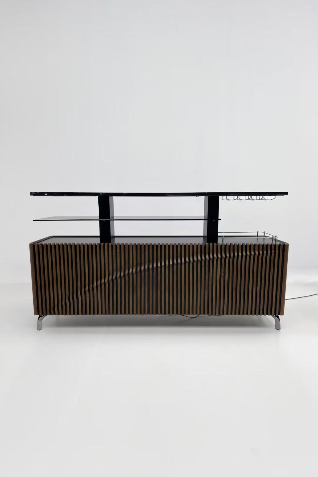 Saudi villa wavy fluted wooden, scratch-resistant glass metal leg TV cabinet - Image 2